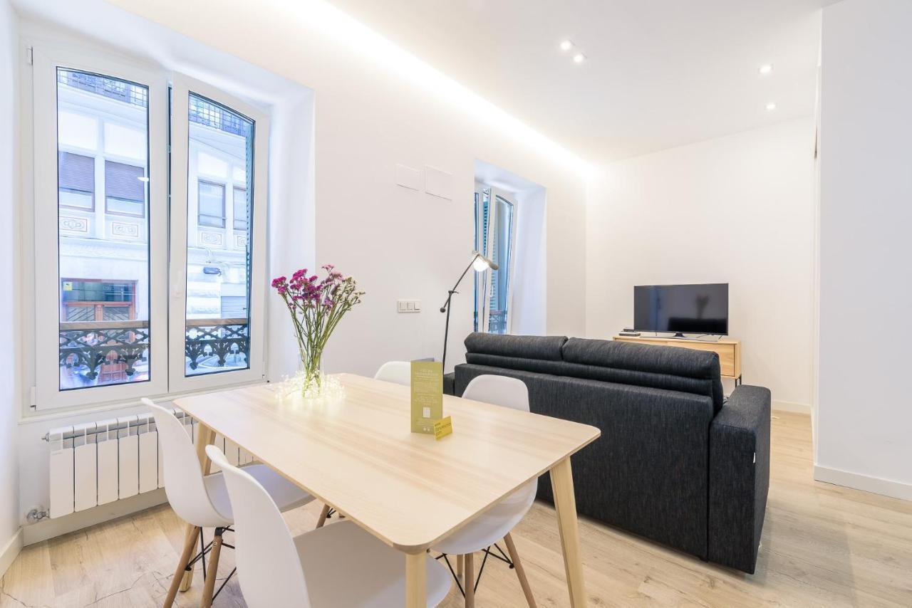 Paris La Concha - Ib Apartments San Sebastian Bagian luar foto
